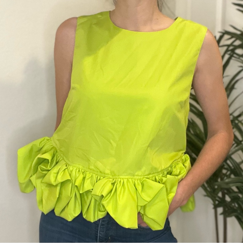 NWT ENTRO | Lime Green Cropped Blouse with Ruffle Detail - Picture 4 of 11